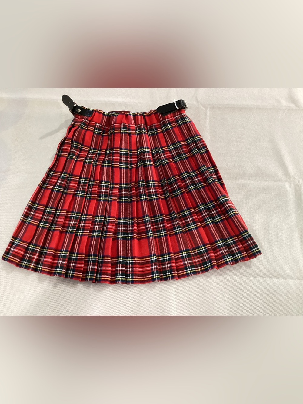 Glen appin Girls' Red Tartan Pleated Skirt with Buckle Waist size 6yrs #15